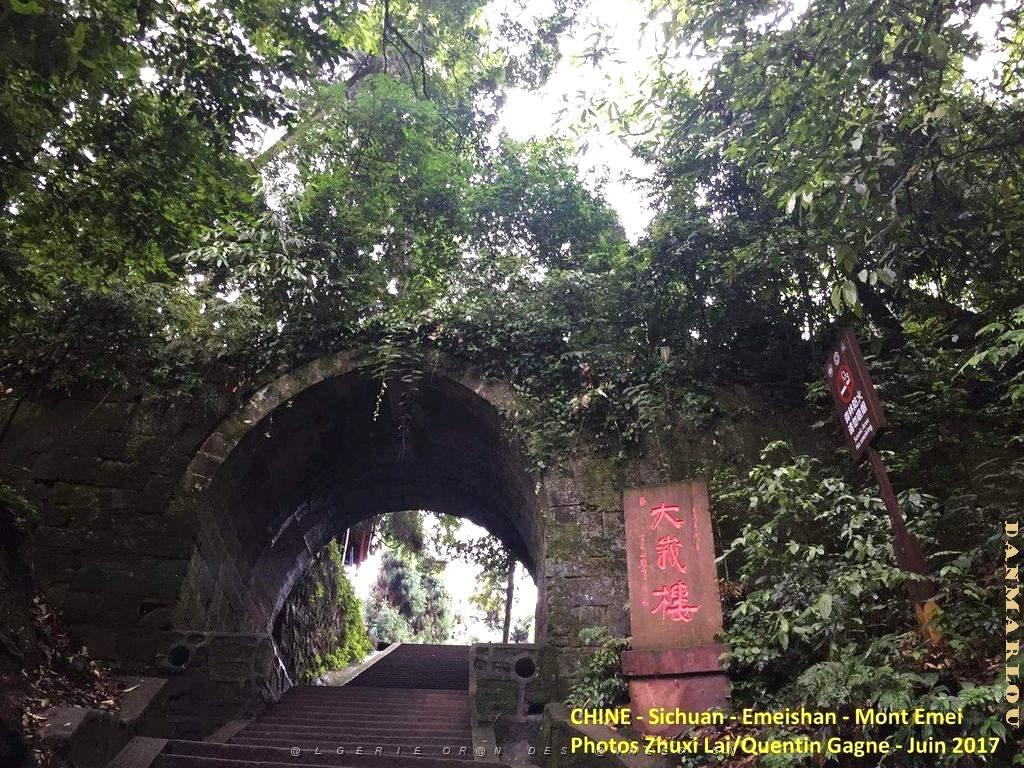 Emeishan 077.JPG